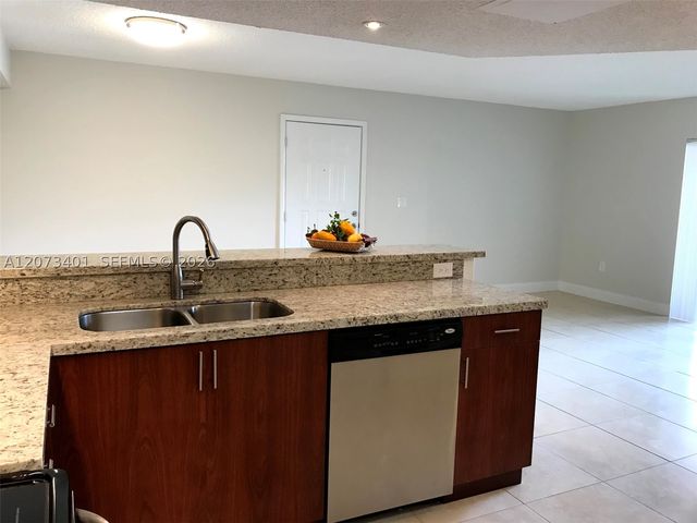 8580 SW 212th St 105, Cutler Bay, FL 33189