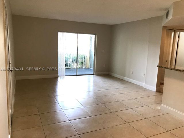 8580 SW 212th St 105, Cutler Bay, FL 33189