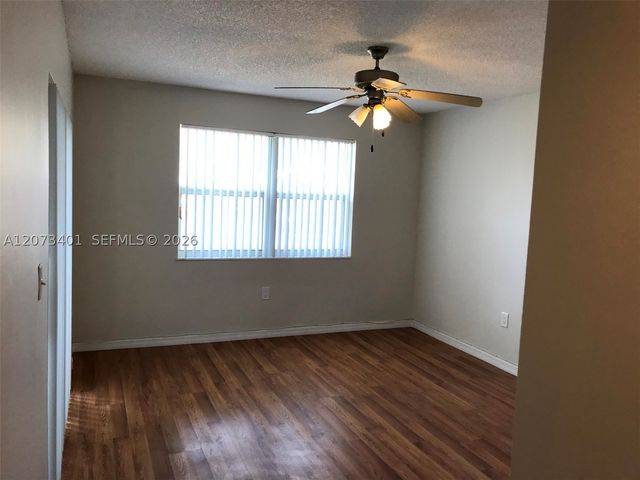 8580 SW 212th St 105, Cutler Bay, FL 33189