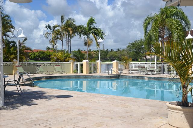 8580 SW 212th St 105, Cutler Bay, FL 33189