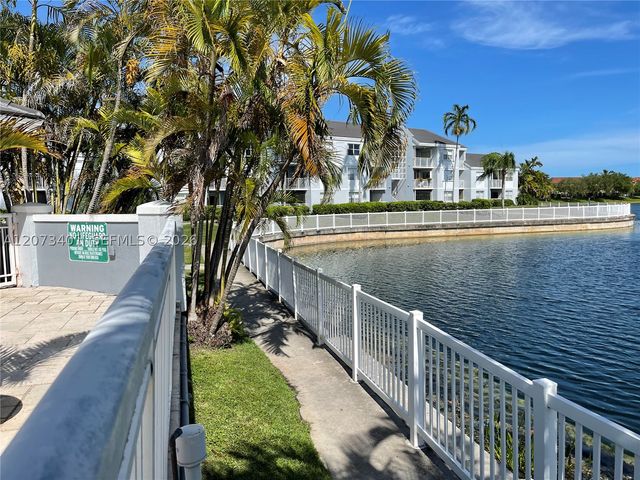 8580 SW 212th St 105, Cutler Bay, FL 33189