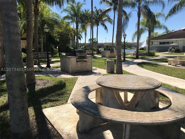 8580 SW 212th St 105, Cutler Bay, FL 33189
