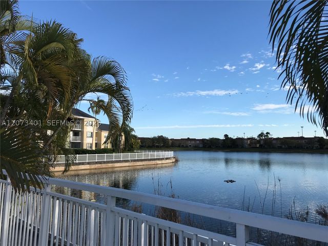 8580 SW 212th St 105, Cutler Bay, FL 33189
