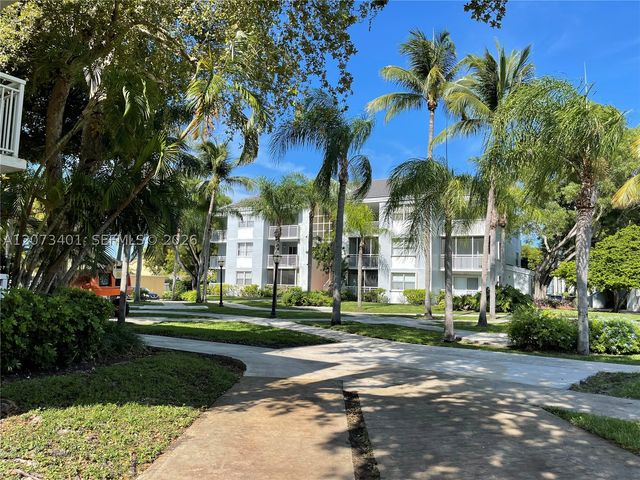 8580 SW 212th St 105, Cutler Bay, FL 33189