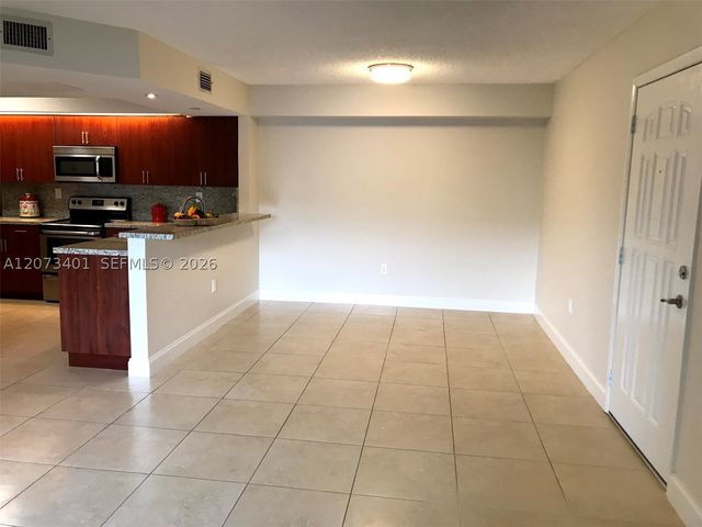 8580 SW 212th St 105, Cutler Bay, FL 33189