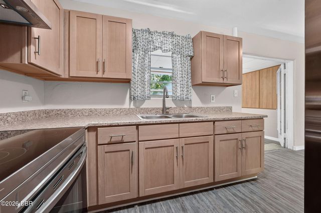 1225 Moravia Avenue, Daytona Beach, FL 32117