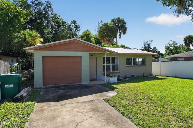 1225 Moravia Avenue, Daytona Beach, FL 32117