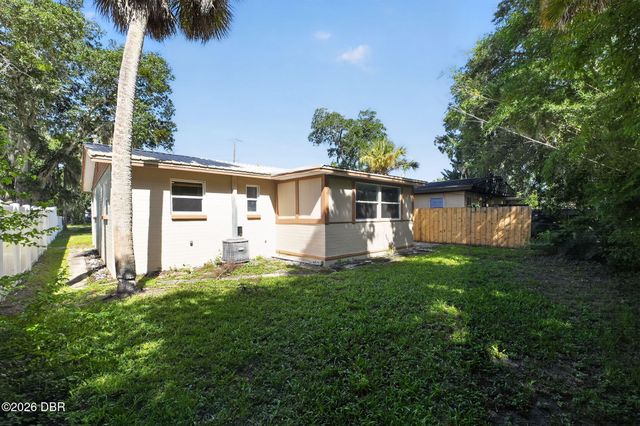1225 Moravia Avenue, Daytona Beach, FL 32117