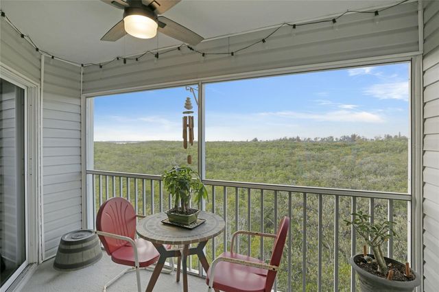 3607 E BAY DRIVE 211, Holmes Beach, FL 34217