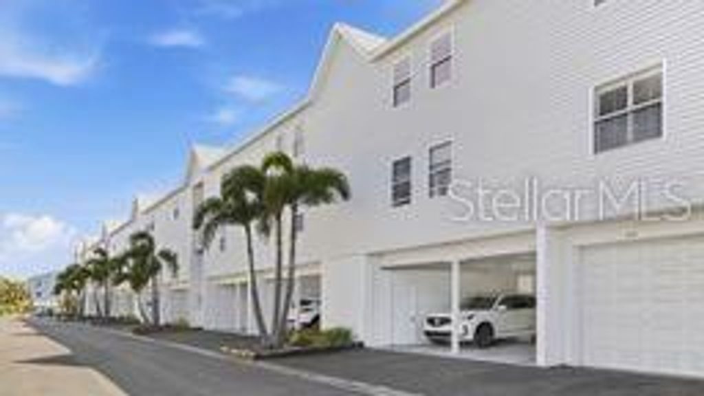 3607 E BAY DRIVE 211, Holmes Beach, FL 34217