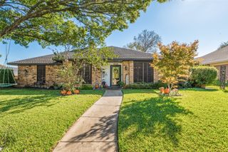 206 Cardinal Creek Drive, Duncanville, TX 75137