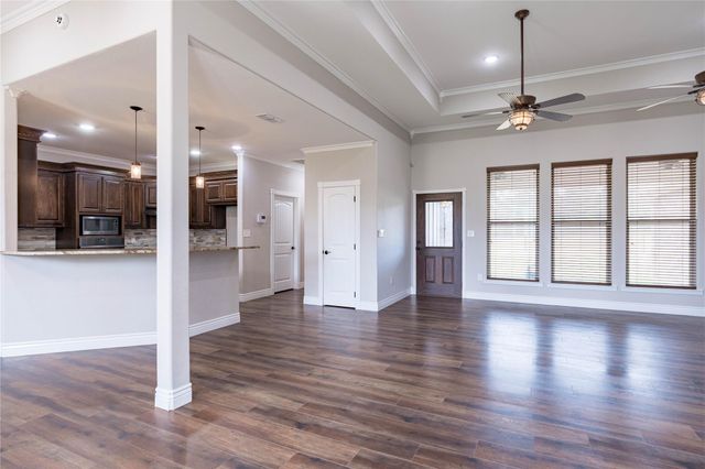 1322 An County Road 171, Elkhart, TX 75839