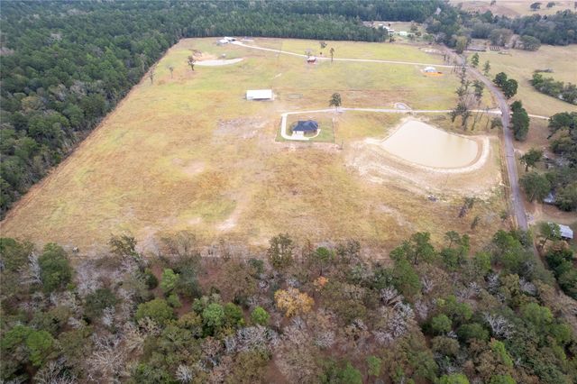 1322 An County Road 171, Elkhart, TX 75839