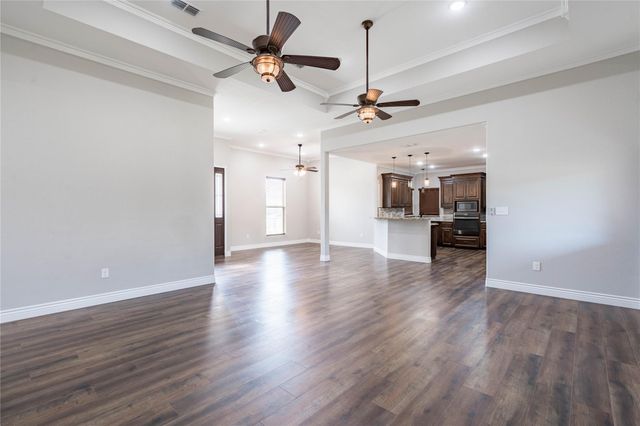1322 An County Road 171, Elkhart, TX 75839