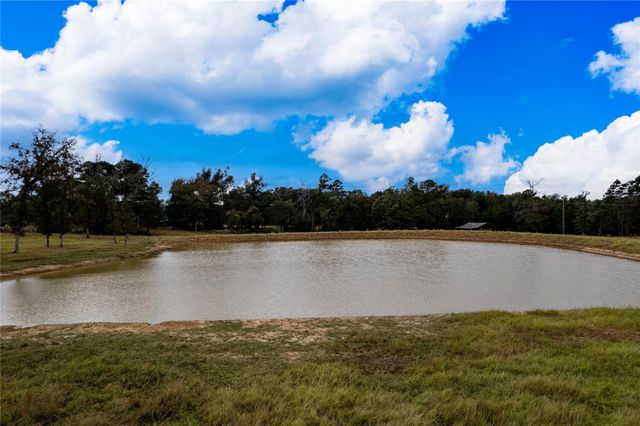 1322 An County Road 171, Elkhart, TX 75839
