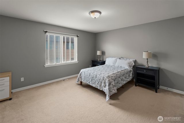 36010 11th Avenue SW, Federal Way, WA 98023