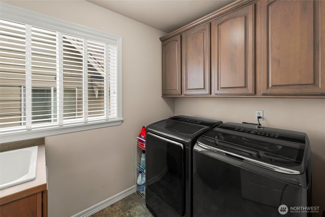 36010 11th Avenue SW, Federal Way, WA 98023
