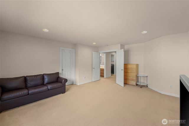 36010 11th Avenue SW, Federal Way, WA 98023
