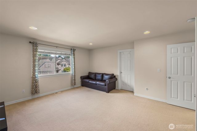 36010 11th Avenue SW, Federal Way, WA 98023