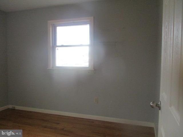 229 SAINT MARYS RD, Baltimore, MD 21221