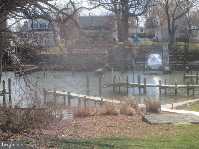 229 SAINT MARYS RD, Baltimore, MD 21221