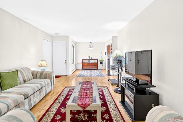 23 Hillside Terrace D, White Plains, NY 10601