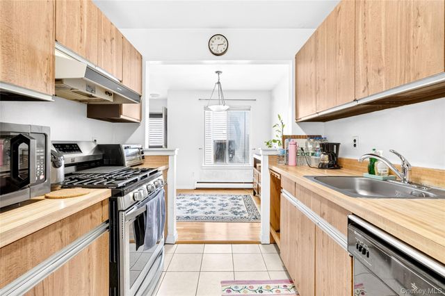 23 Hillside Terrace D, White Plains, NY 10601
