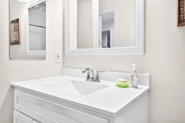 23 Hillside Terrace D, White Plains, NY 10601