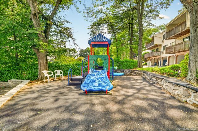 23 Hillside Terrace D, White Plains, NY 10601