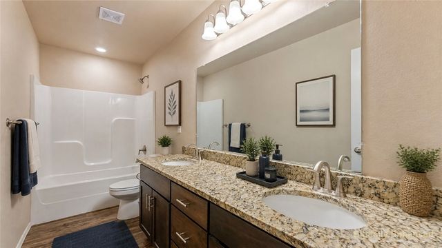 2209 Misti Woods Street, Gentry, AR 72734