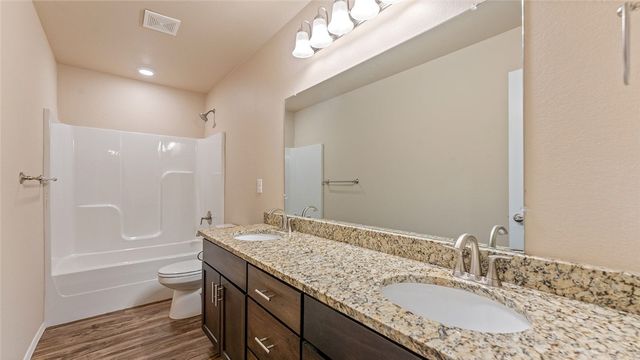 2209 Misti Woods Street, Gentry, AR 72734