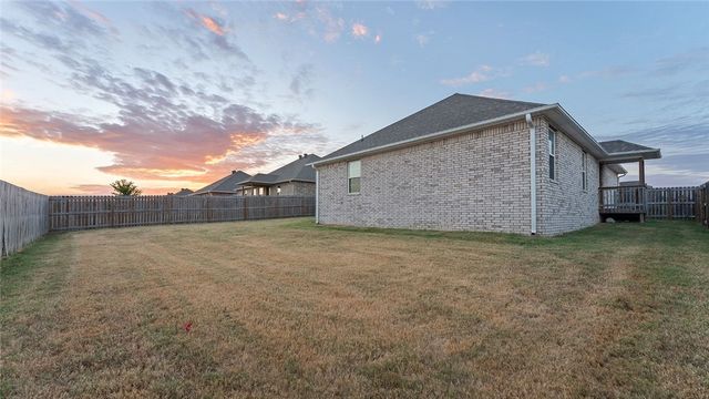 2209 Misti Woods Street, Gentry, AR 72734