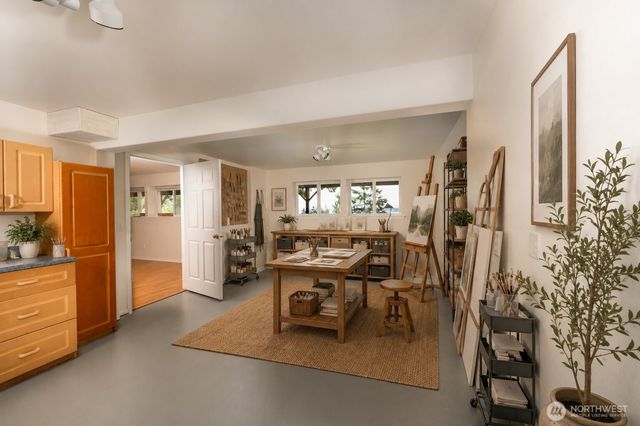 7023 Columbia Avenue, Clinton, WA 98236