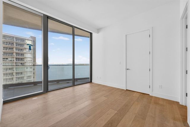 175 SE 25th Rd 1004, Miami, FL 33129