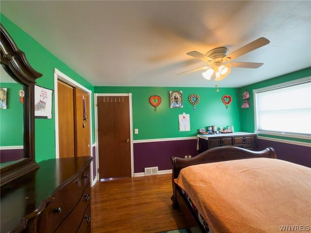 26 Caroline Lane, Cheektowaga, NY 14043