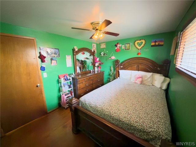 26 Caroline Lane, Cheektowaga, NY 14043