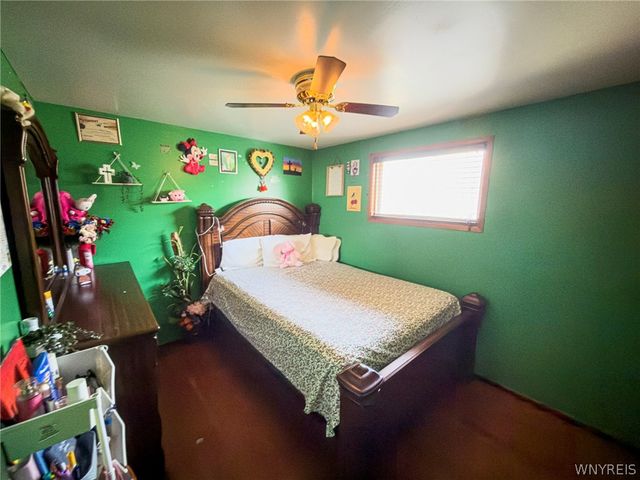 26 Caroline Lane, Cheektowaga, NY 14043