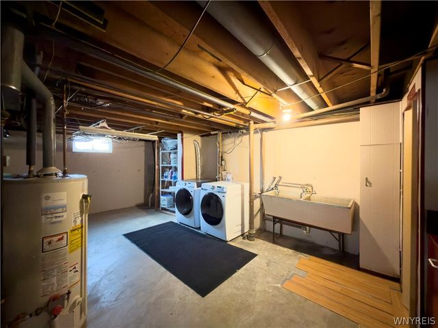 26 Caroline Lane, Cheektowaga, NY 14043