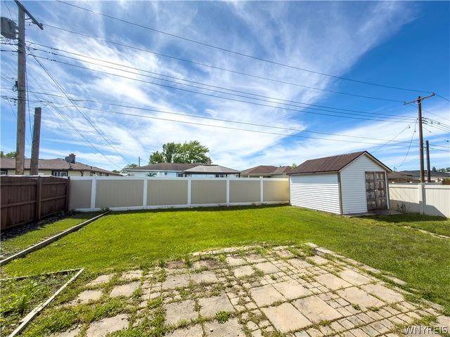 26 Caroline Lane, Cheektowaga, NY 14043