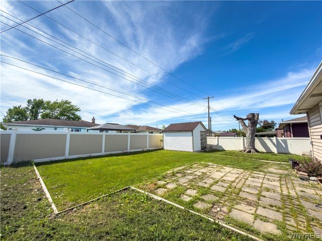26 Caroline Lane, Cheektowaga, NY 14043