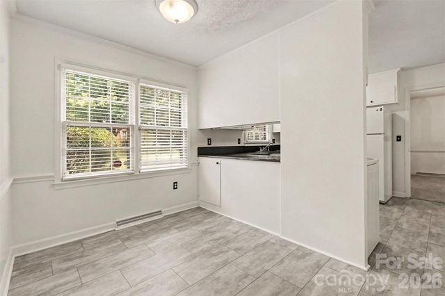 4221 Bridgewood Lane, Charlotte, NC 28226