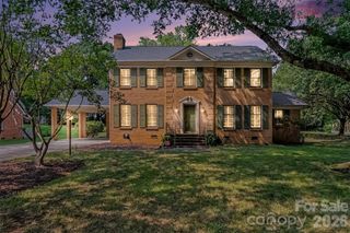 4221 Bridgewood Lane, Charlotte, NC 28226