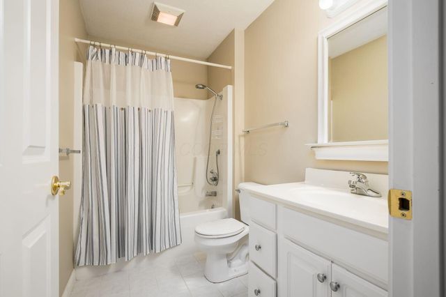 1677 Francisco Road, Columbus, OH 43220