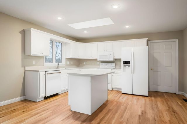 1677 Francisco Road, Columbus, OH 43220