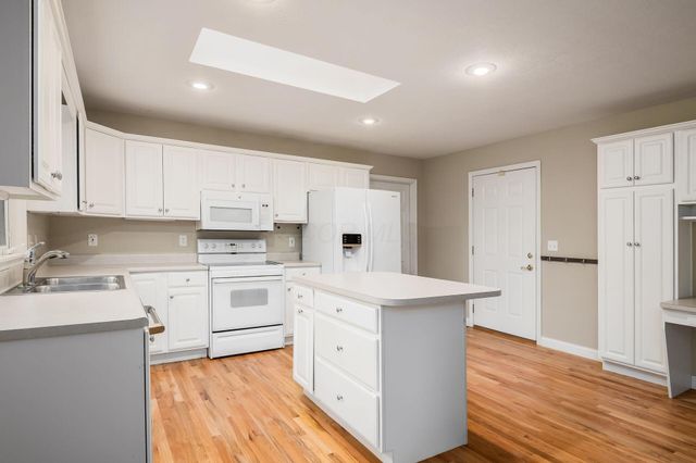 1677 Francisco Road, Columbus, OH 43220