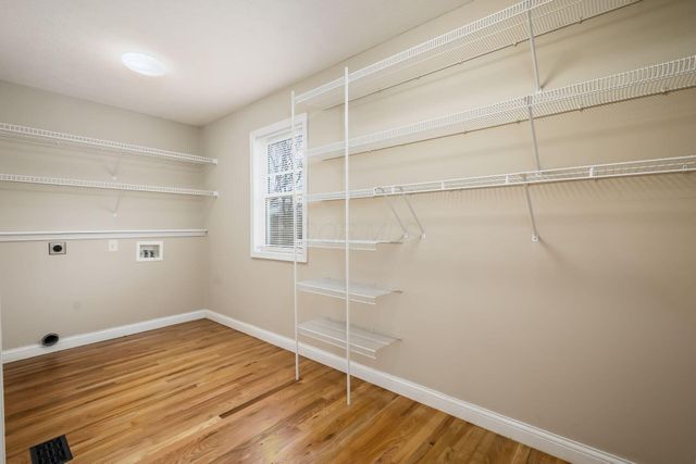 1677 Francisco Road, Columbus, OH 43220