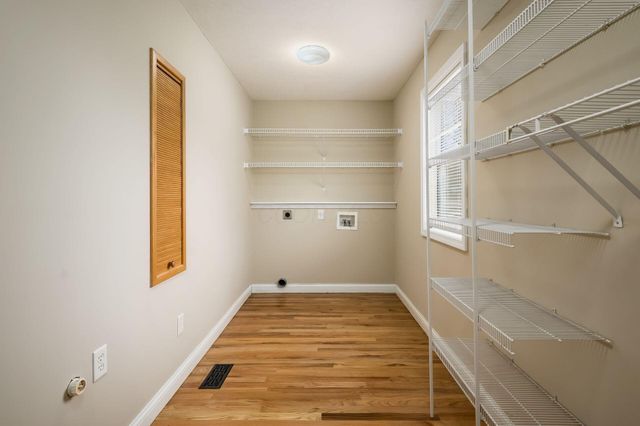 1677 Francisco Road, Columbus, OH 43220