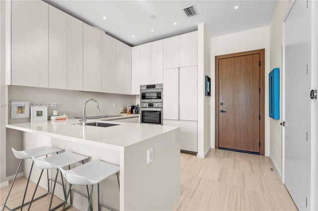 3156 SW 27th Ave 202, Miami, FL 33133