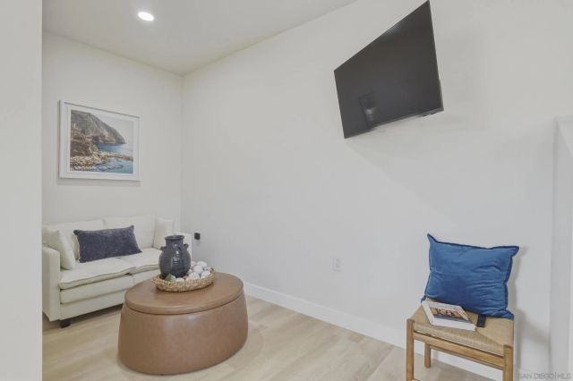 6850 Rosefield Dr, La Mesa, CA 91942