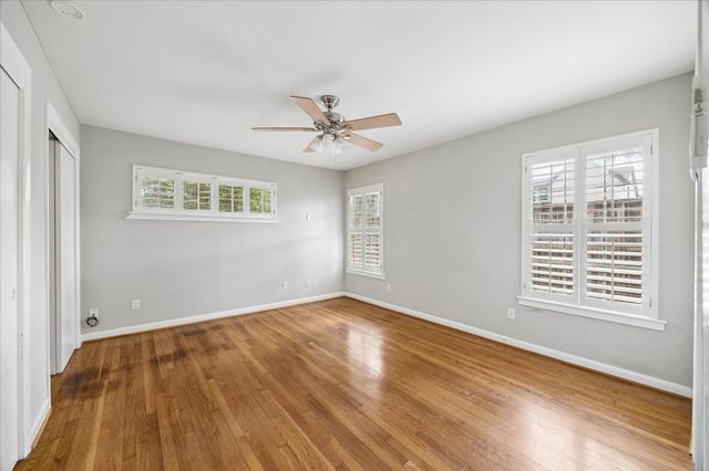 6200 Locke Lane, Houston, TX 77057